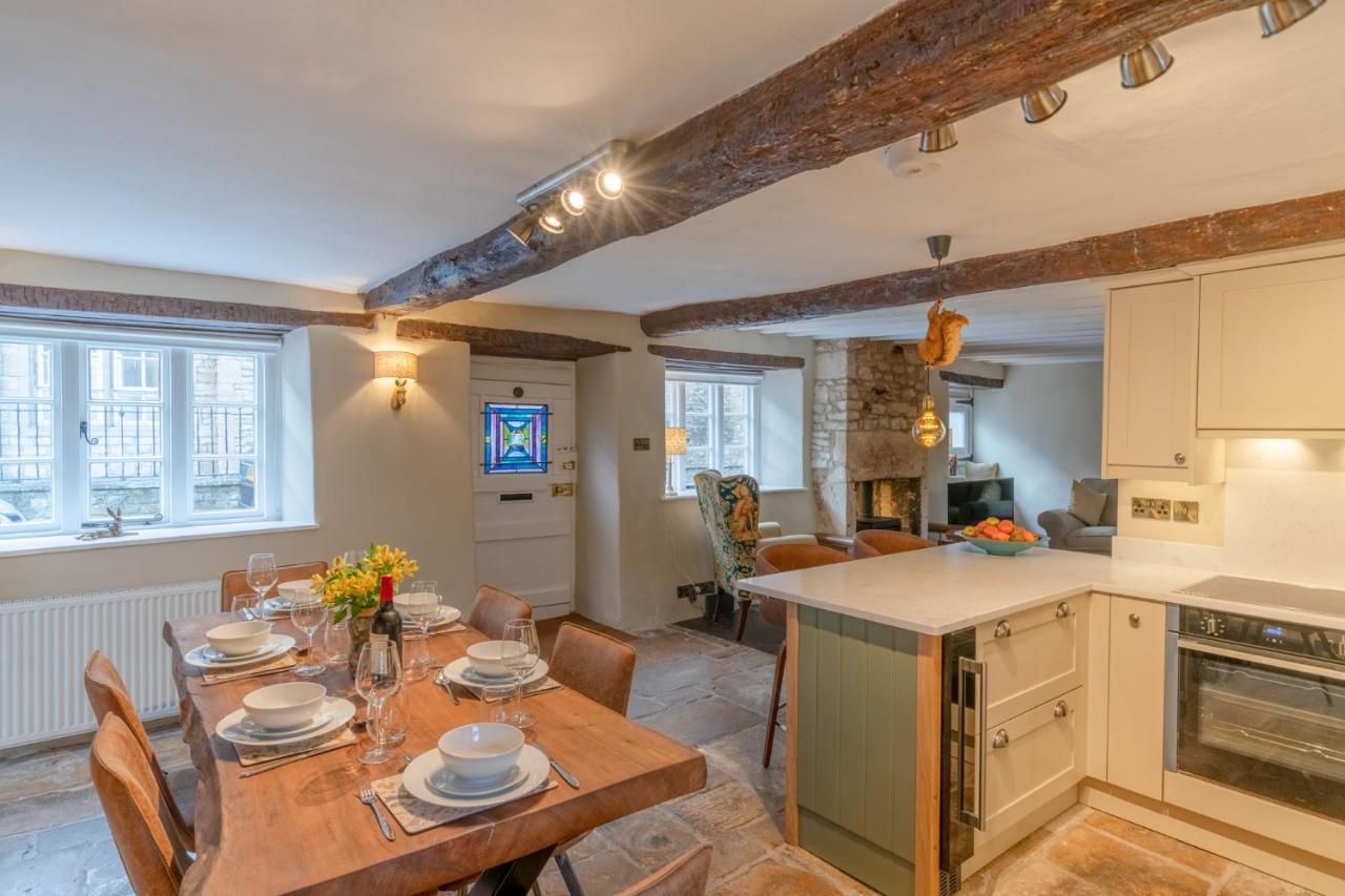 Farthingdales Villa Бърфорд Екстериор снимка